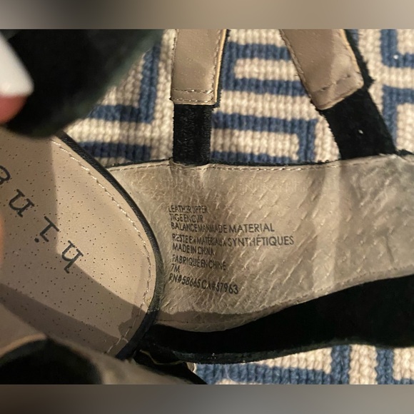 Black Chunky Heel Suede Sandals - Picture 7 of 9